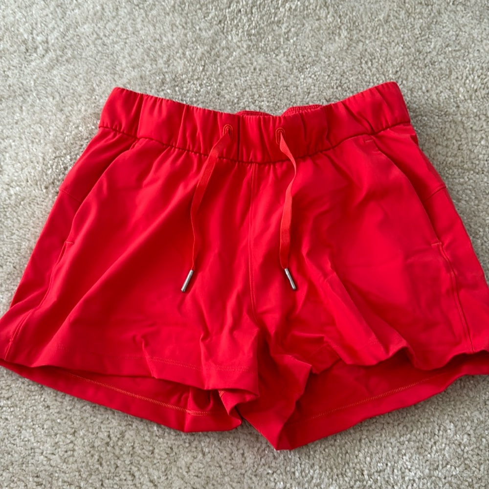 LuLulemon On the Fly Mid Rise Short